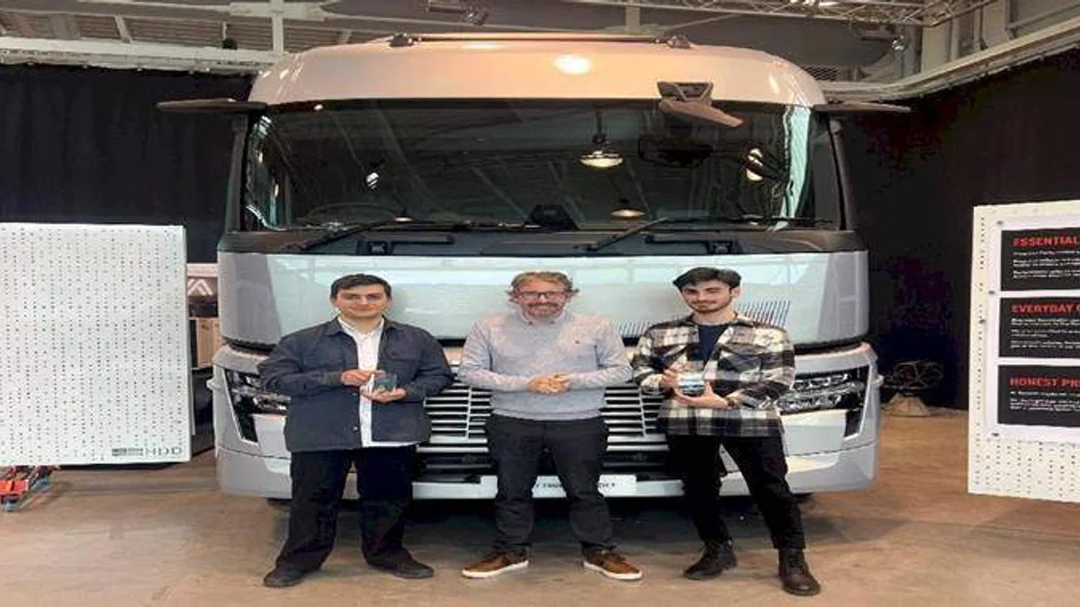 Renault Trucks Tasarım Yarışması Birincileri Olan Türk Gençler, Fransa’da Fabrikayı Ziyaret Etti