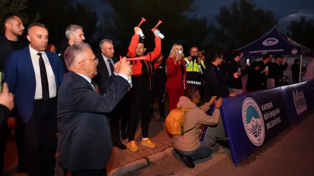 Kayseri'de Gece Koşusu coşkusu