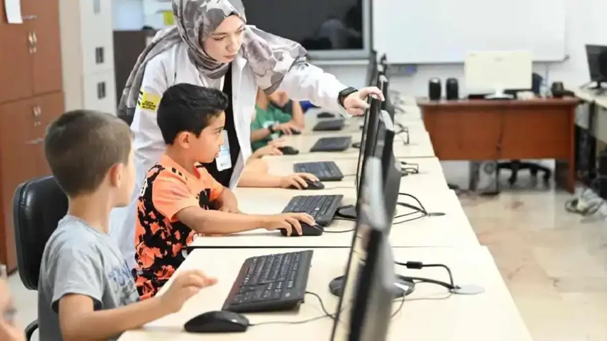 Genç KOMEK'te yaz heyecanı