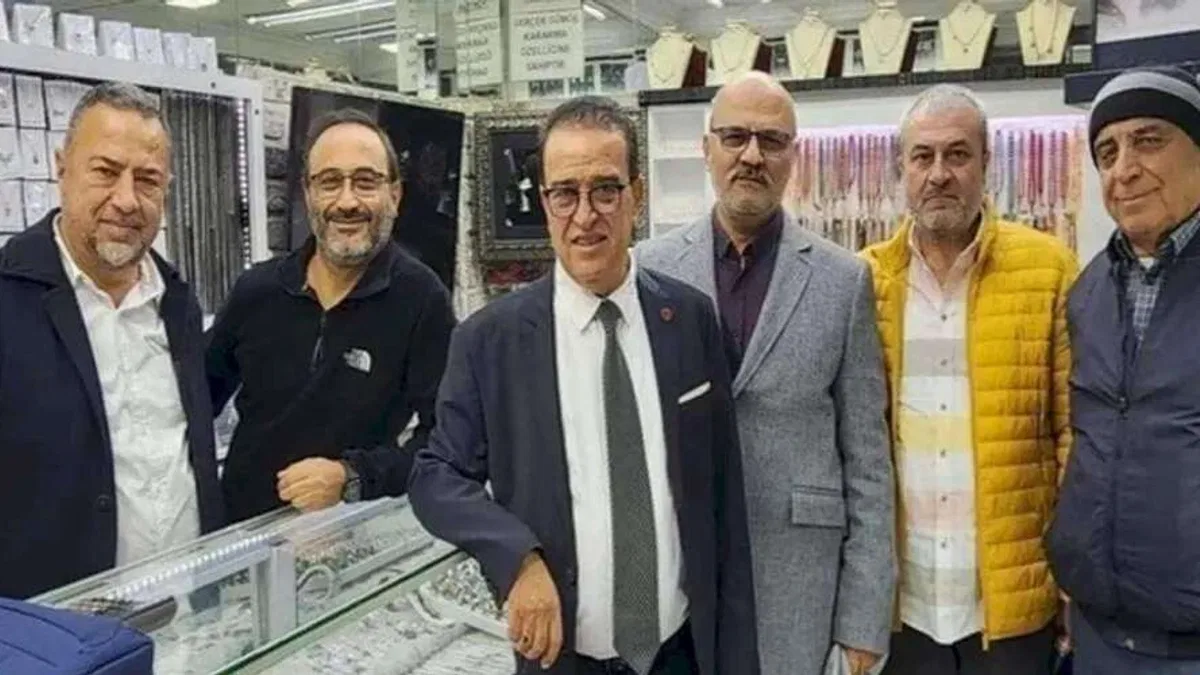 İzmir'de Turgay Baransel kuyumculara yeniden talip