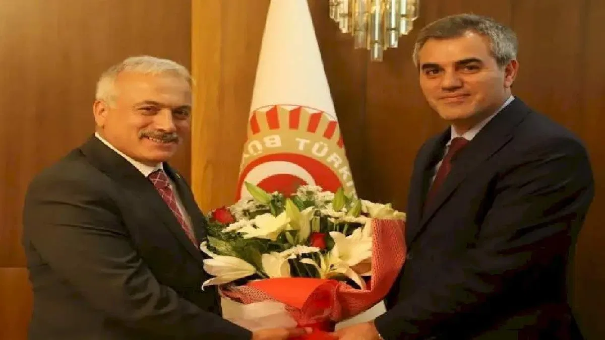 Aksaray Valiliği'ne atanan TBMM Genel Sekreteri'ne veda yemeği