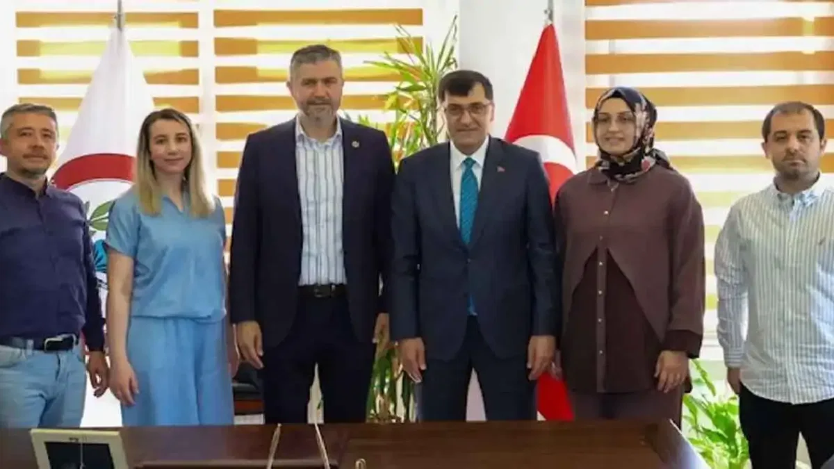 Kütahya'da Başkan Kahveci’den Eczacı Odası’na ziyaret