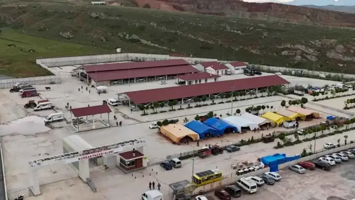 Sivas'ın yeni kurban pazarı herkesi memnun etti