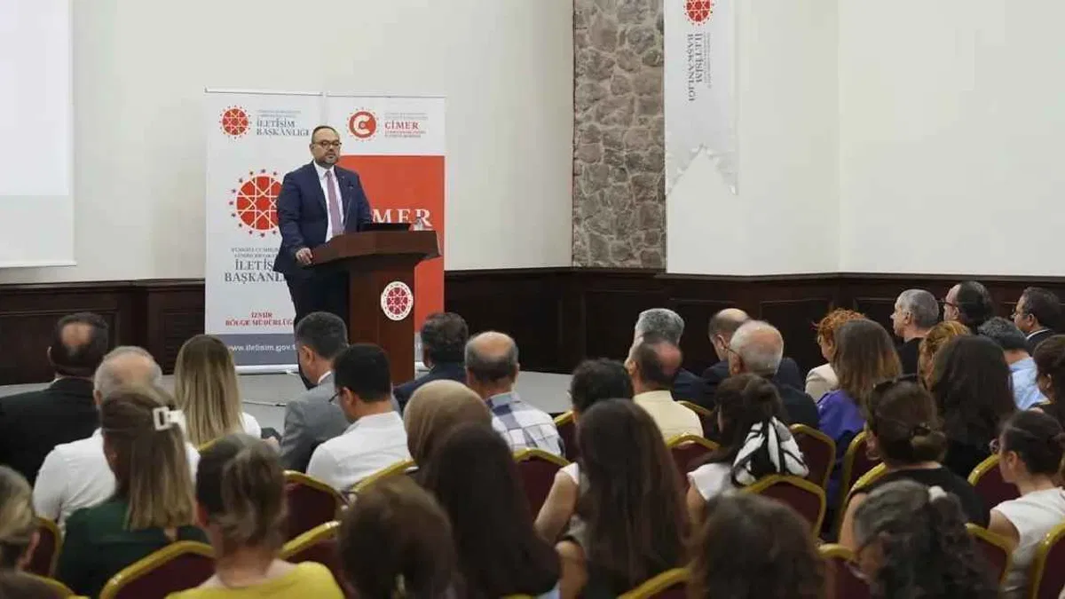 İletişim'den İzmir’de kamu personeline yönelik eğitim