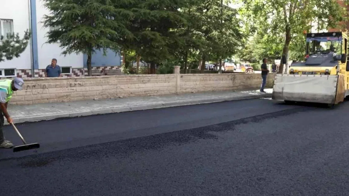 Kayseri Melikgazi'den ulaşımı rahatlatacak asfalt çalışması