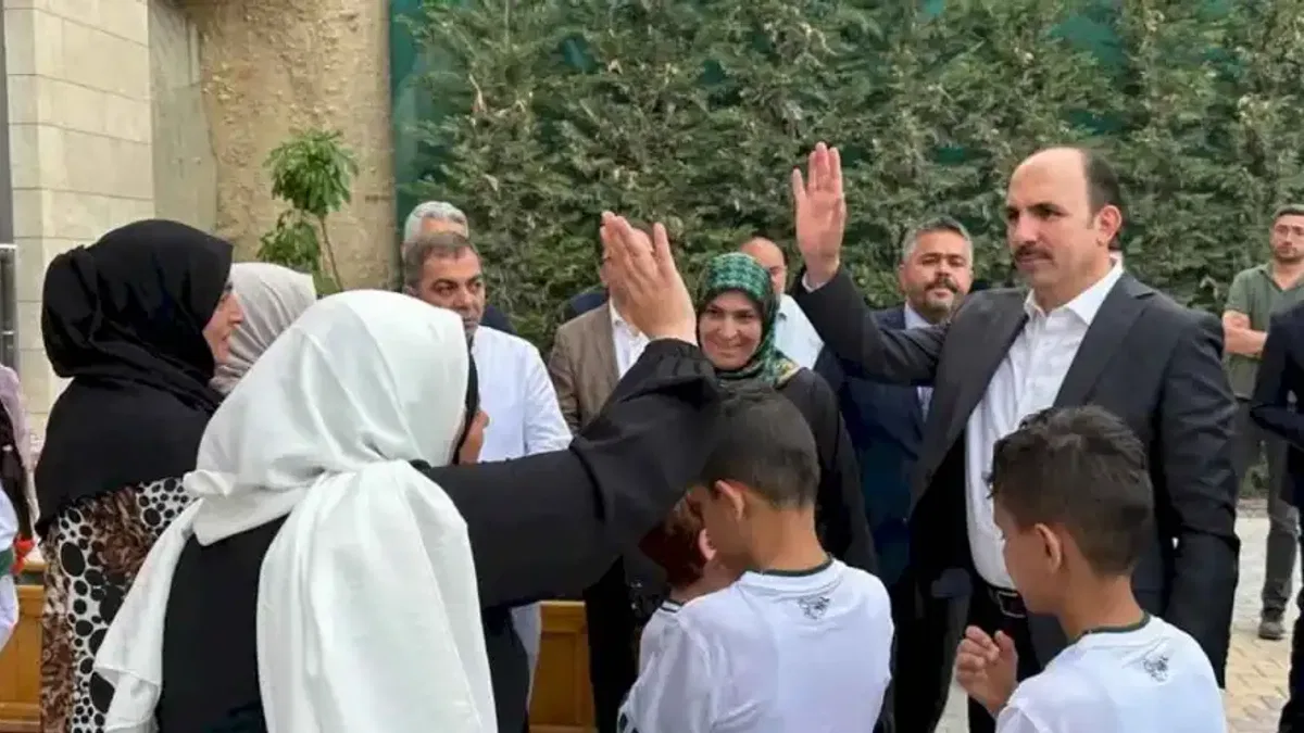 Konya'da Başkan Altay misafir edilen Gazzelilerle buluştu
