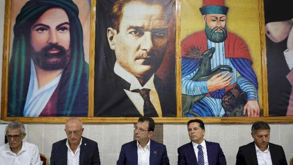 Ekrem İmamoğlu Muharrem matemi lokmasına ortak oldu