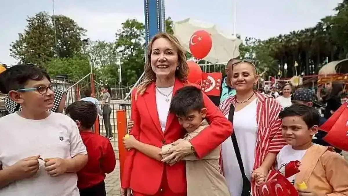 Konaklı çocuklar Cumhuriyet'i anlatacak