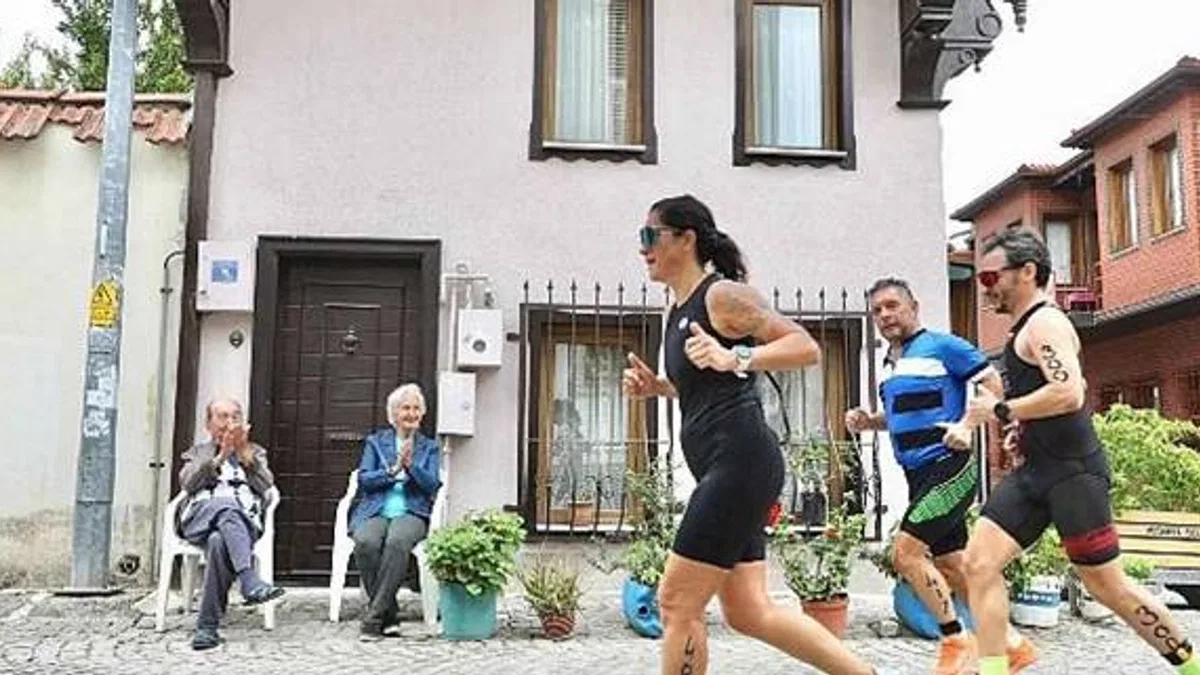 Mudanya Triatlon Finalleri'ne rekor katılım sağlandı.