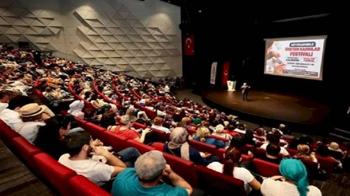 Büyükşehir üreten kadınların yanında