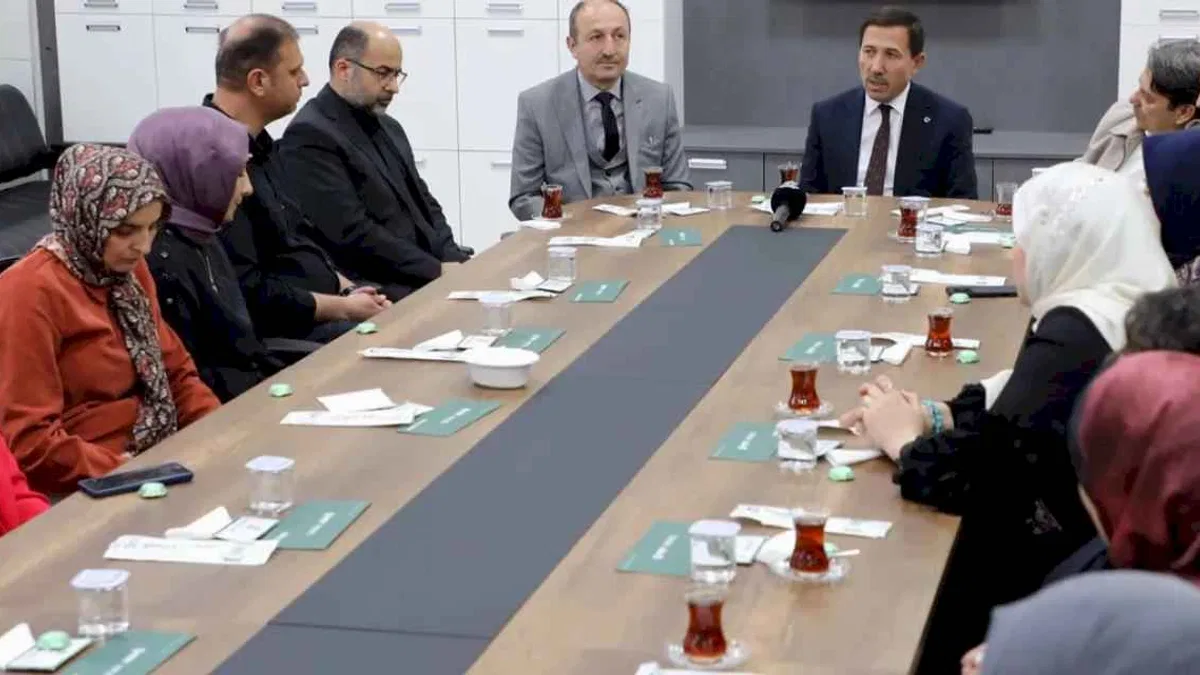 Konya Karatay’da halı saha müjdesi