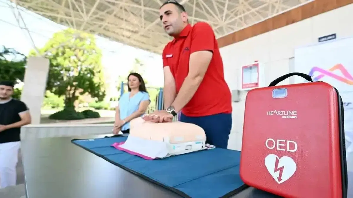Mersin’de hayat kurtaran OED cihazı eğitimi