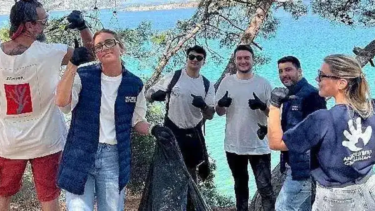 Anadolu Efes Maviyi Korumaya Devam Ediyor