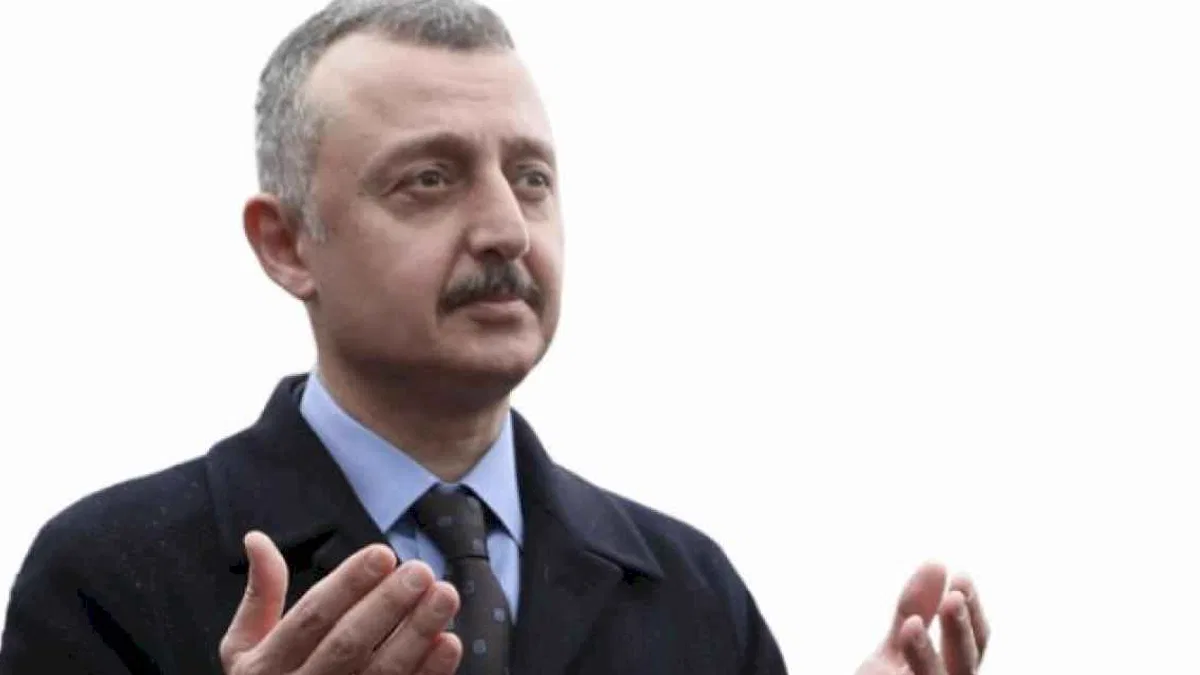 Tahir Büyükakın'dan Berat Kandili mesajı
