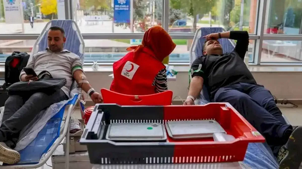 Konya Selçuklu'dan Kızılay'a kan bağışı