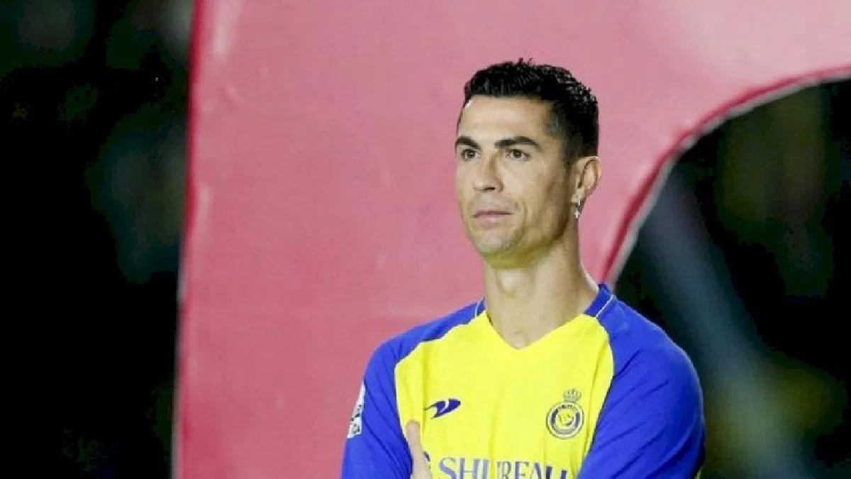 Al Nassr'ın yeni transferi Cristiano Ronaldo PSG karşısında ilk maçına çıkacak!