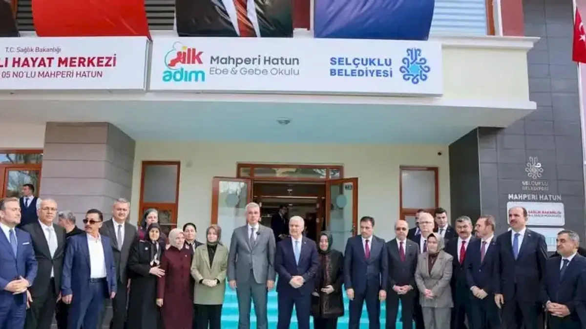Selçuklu'dan bir örnek proje daha...  İlk Adım Ebe Gebe Okulu faaliyete geçti