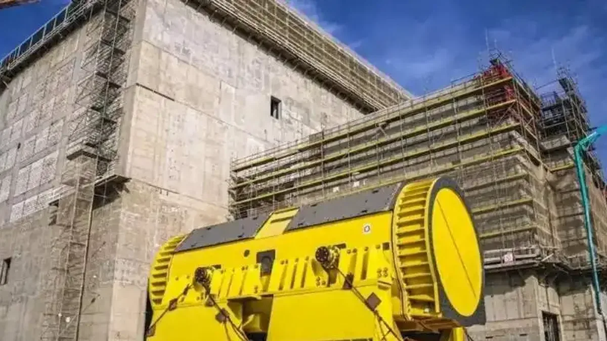 Akkuyu NGS'nin 2. güç ünitesi’nde turbojeneratör statoru kuruldu