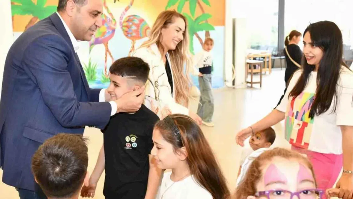 İzmir Çiğli’de miniklere bayram sürprizi