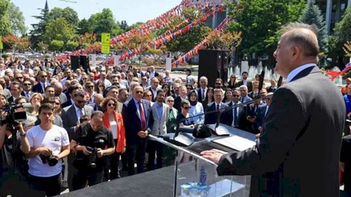 Saraçhane'de geleneksel bayramlaşma