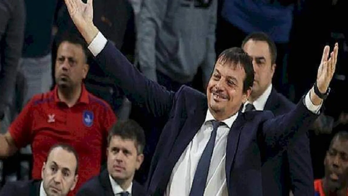 Anadolu Efes Başantrenörü Ergin Ataman: Maçın sonunda Larkin...
