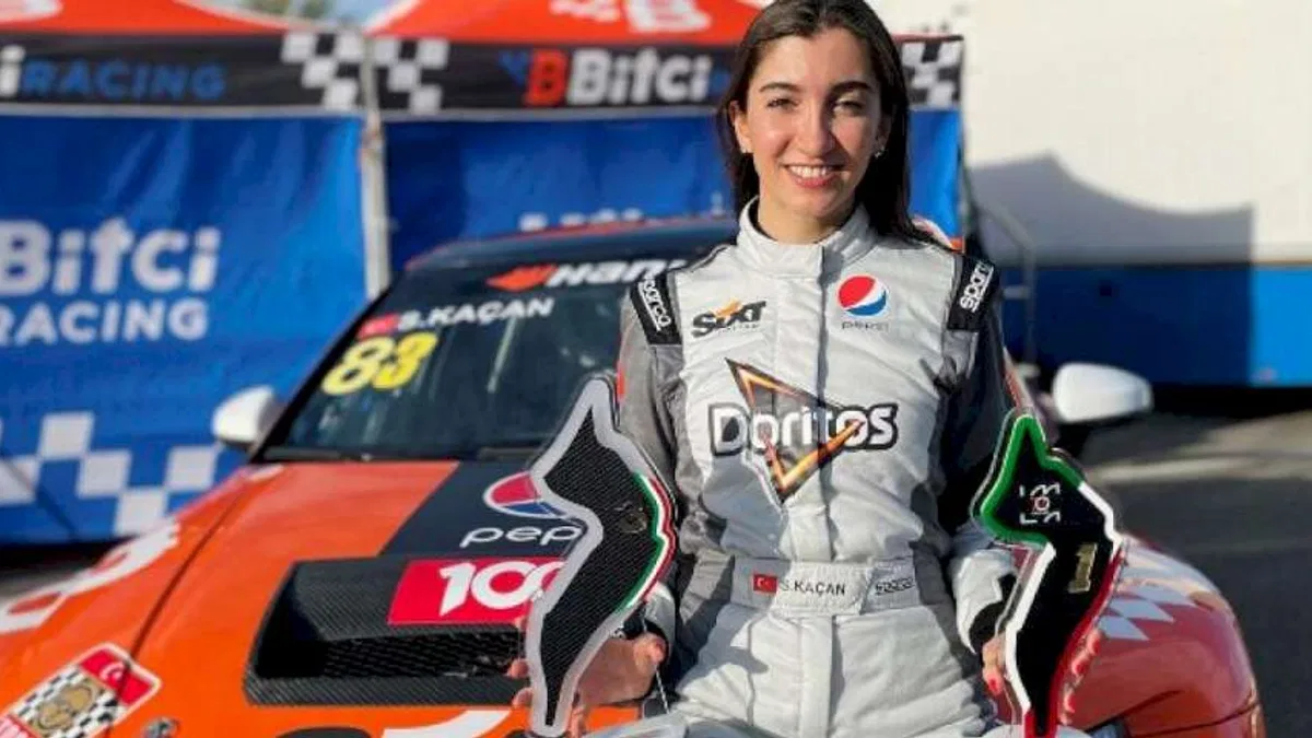 Formula 1'de 33 pilot arasında tek... Yurtdışında temsilde ise ilk kadın