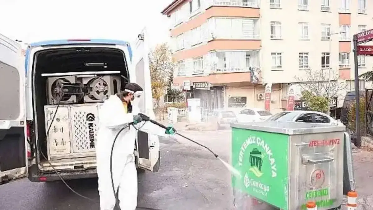 Çankaya'da sonbahar temizliği