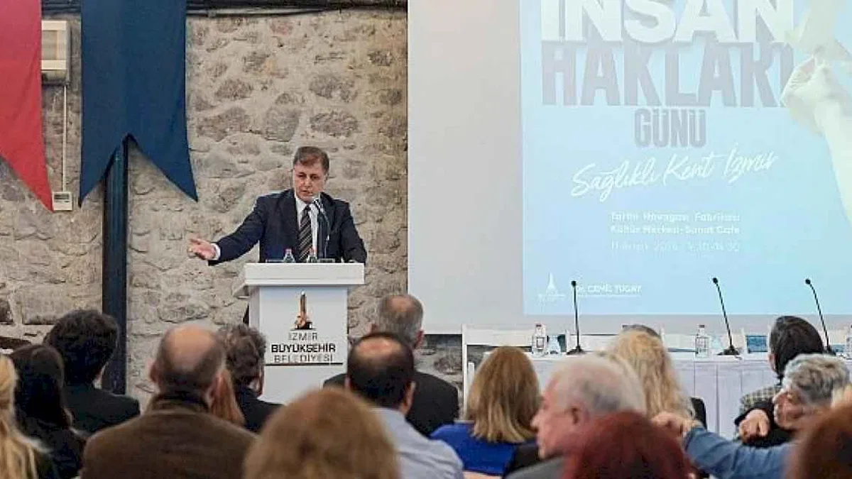 Başkan Tugay'dan İnsan Hakları Günü etkinliğinde açlık, yoksulluk, işsizlik mesajı "Dur demenin zamanı bugündür"