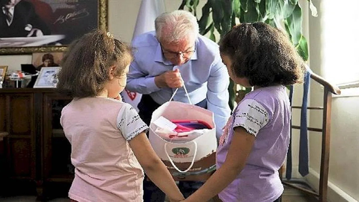 Ödemiş'te "Kurşun kalem dayanışması" başladı