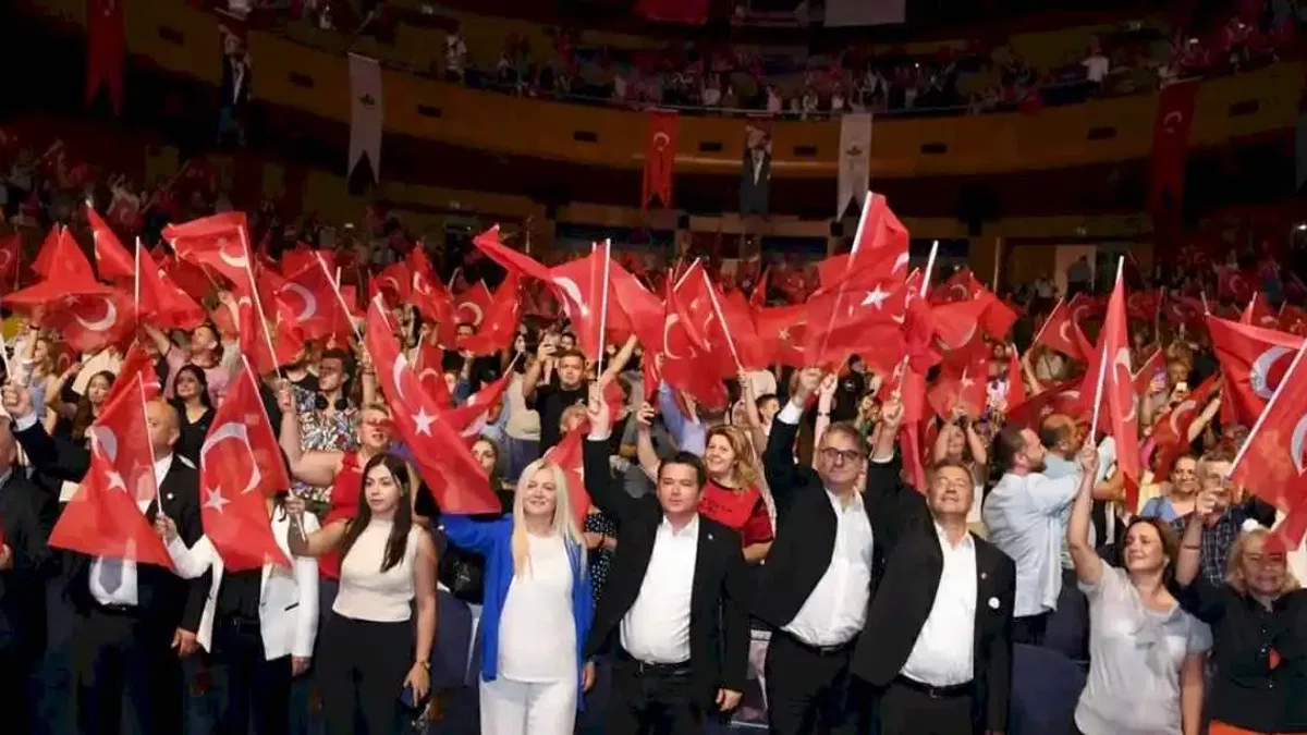 Osmangazi Belediyesi Halk Dansları Topluluğu’ndan büyüleyici gösteri