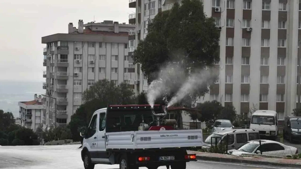 İzmir Çiğli’de ilaçlamada etkin mücadele