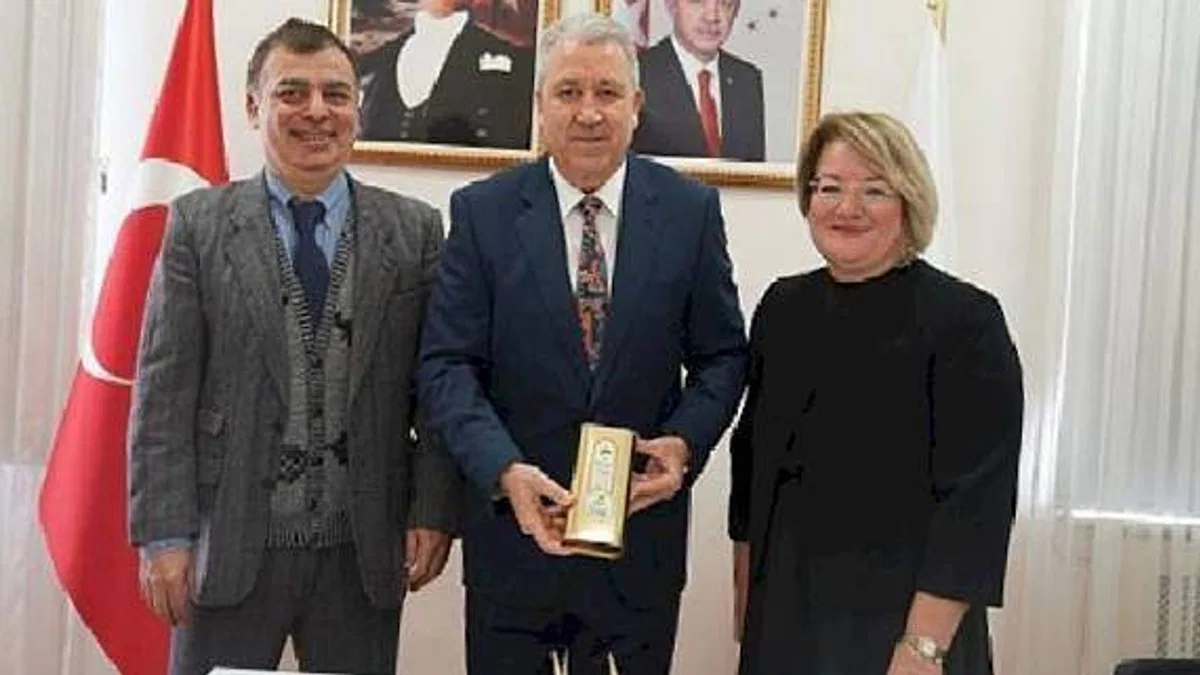 EÜ Çeşme Gastronomi Akademisi hem eğitiyor hem üretiyor