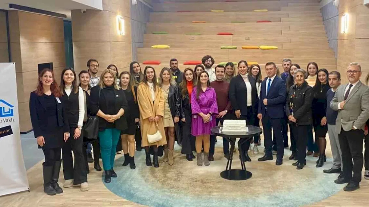 LÖSEV Bursa’da öğretmenler günü kutlandı