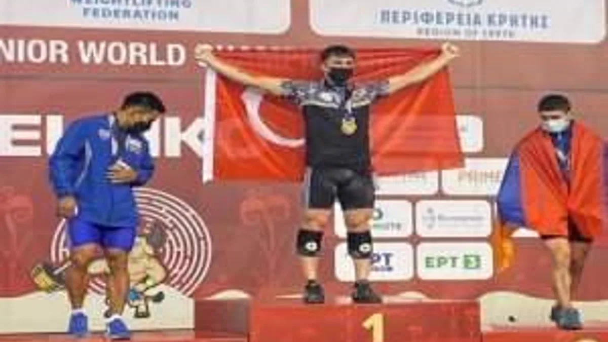 Milli halterci Yusuf Fehmi Genç'ten 3 madalya