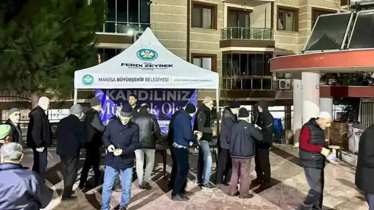 Manisa'da kandil geleneği yaşatılıyor