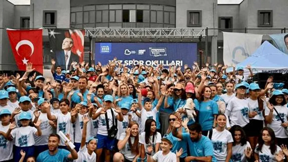 Belediyeden öğrencilere spor desteği