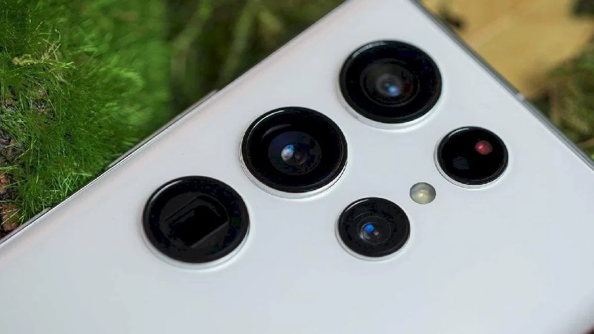 Samsung Galaxy S24 Ultra, İstiflenmiş Pil Teknolojisi ile Gelebilir
