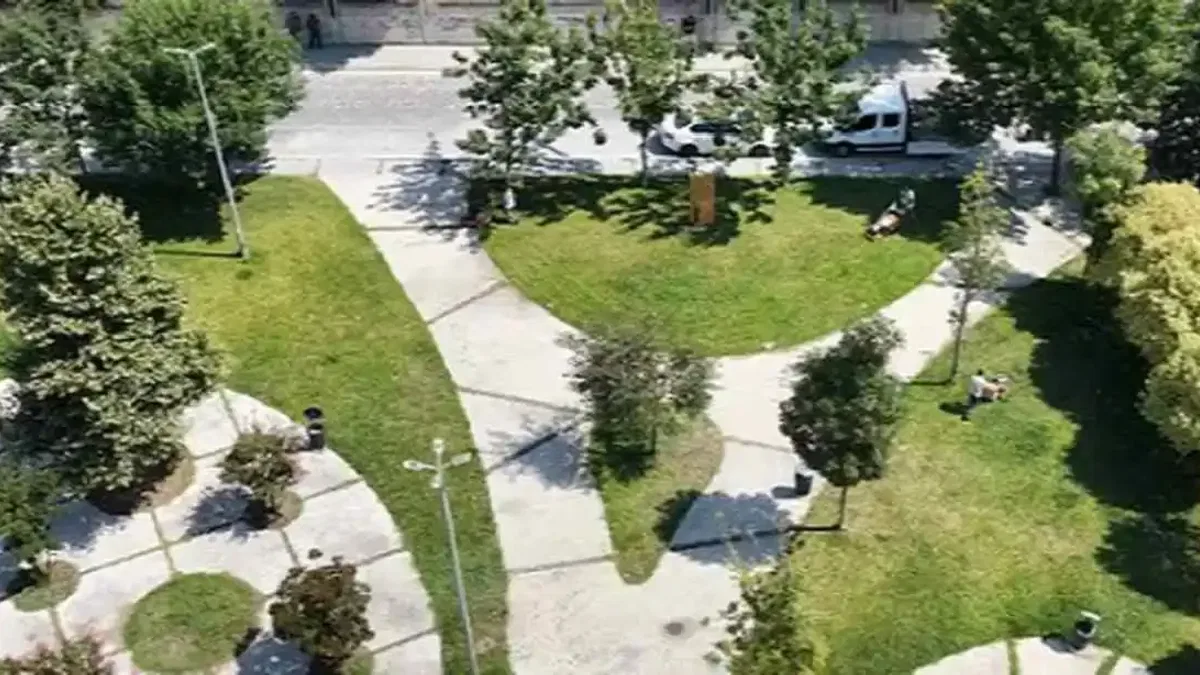 İstanbul Beylikdüzü'nde parklar yenileniyor yaşam alanları güzelleşiyor