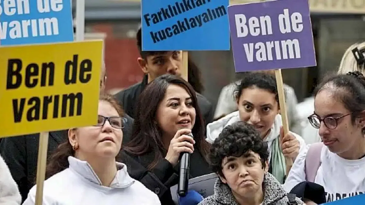 Konak'tan Engelliler Günü'nde farkındalık yürüyüşü