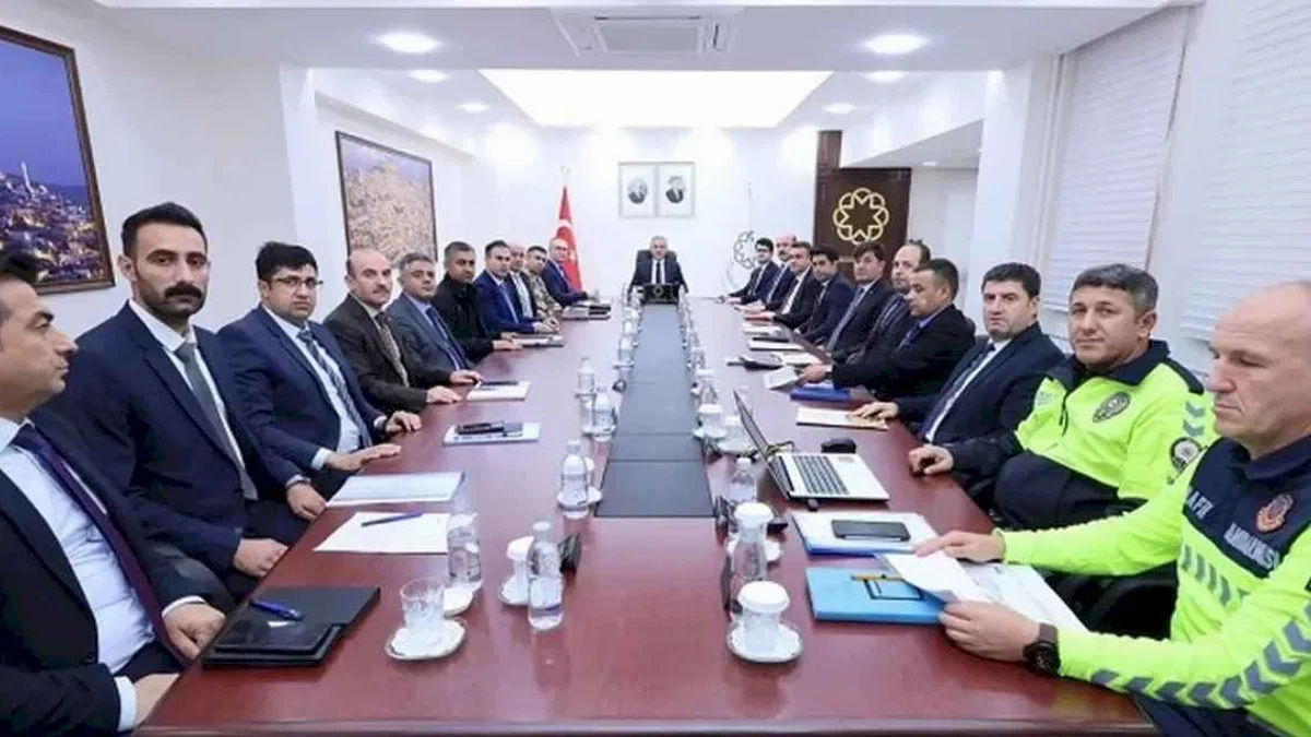 Mardin'de "Kış Mevsimi Trafik Tedbirleri" Toplantısı