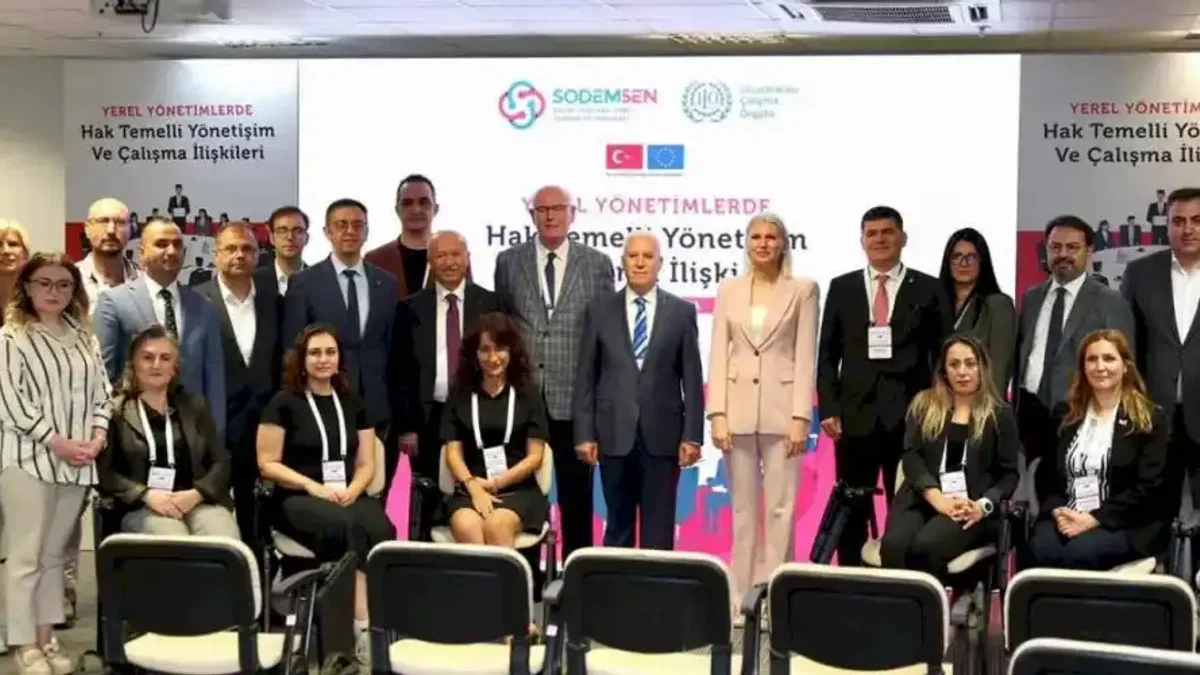 Çalışan hakları ve yönetimlerde sosyal adalet Bursa'da konuşuldu