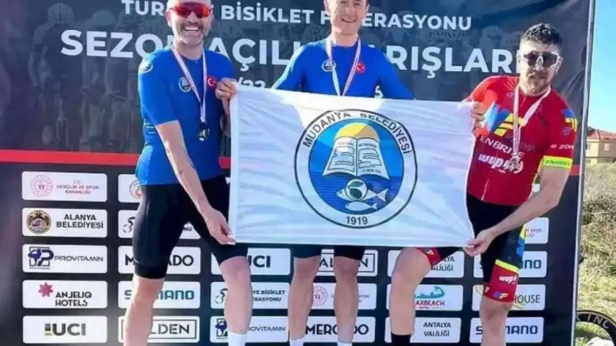 Mudanyalı bisikletçilerden 3 günde 4 madalya