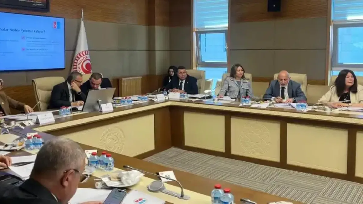 TBMM Komisyonu çocukların dijital riskleri ve eğitim politikalarını masaya yatırdı