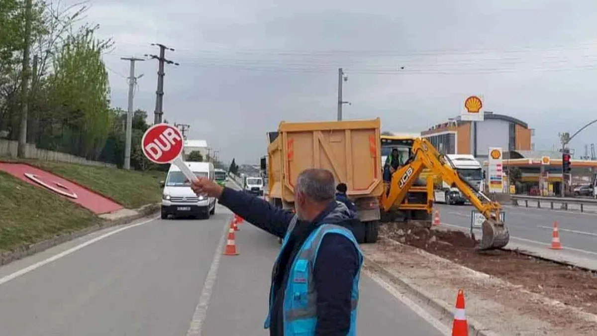 İzmir Kirazlıyalı’da ulaşımı kolaylaştırıyor