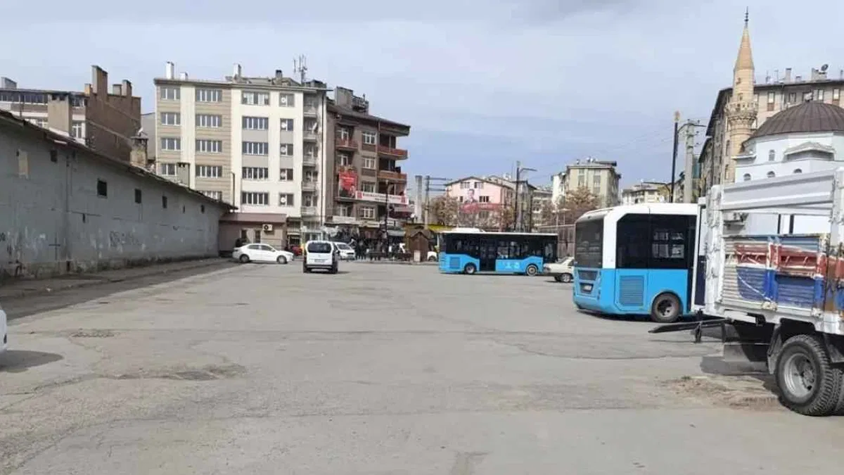 Sivas'ta geleneksel bayram pazarı tekrar kuruluyor