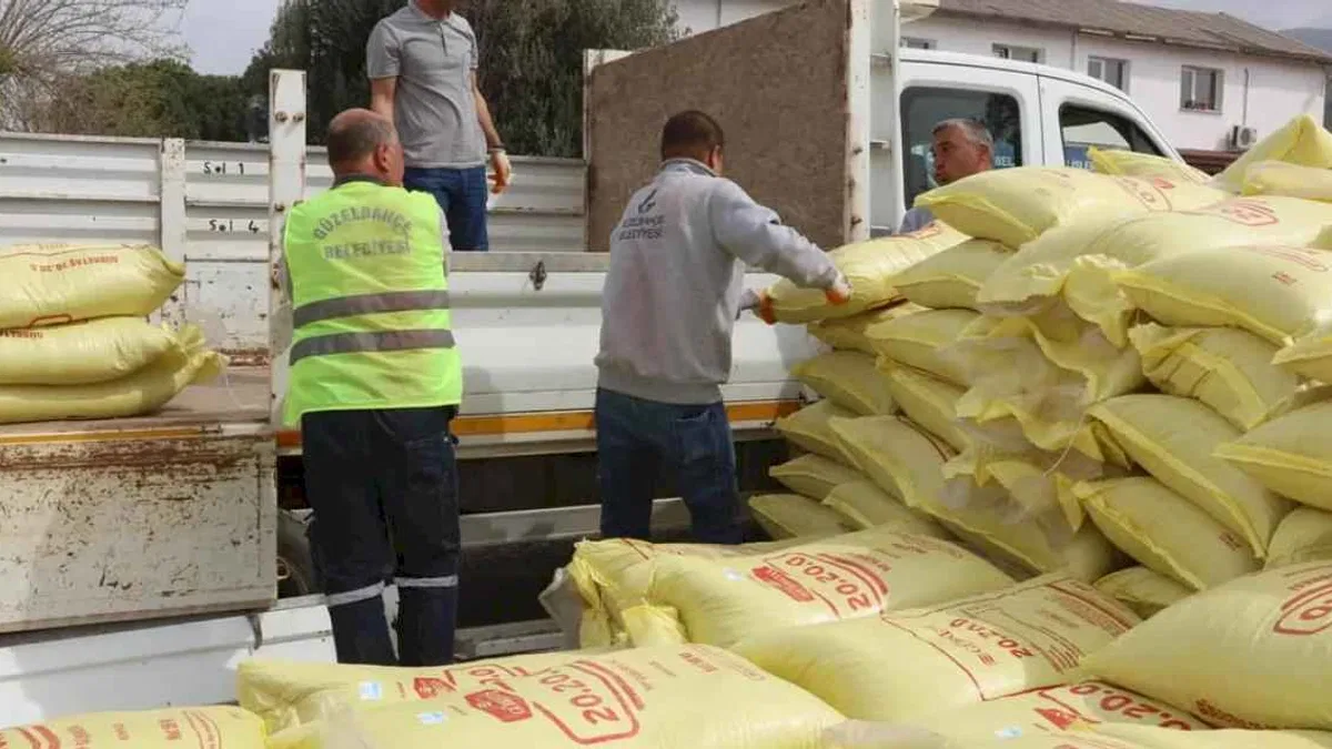 İzmir Güzelbahçe Belediyesi’nden çiftçiye desteğe devam
