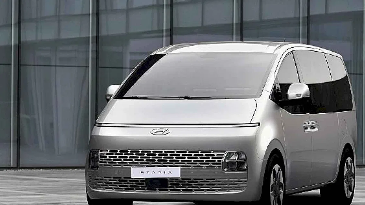 Hyundai'den Yeni Bir MPV Hamlesi: 225 Beygirlik STARIA Hibrit.
