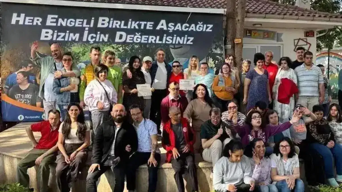 Antalya Muratpaşa'da 'Engelsiz Kafe' 11 yaşında