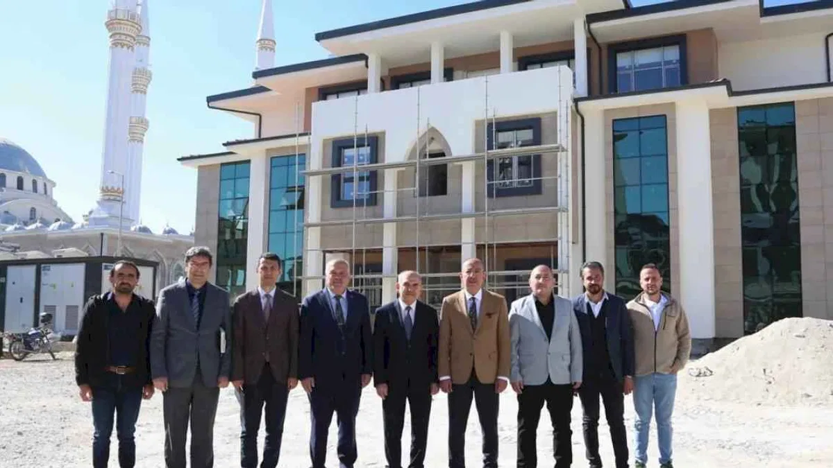 Meram'da Aymanas Aile Sağlığı Merkezi açılış için gün sayıyor