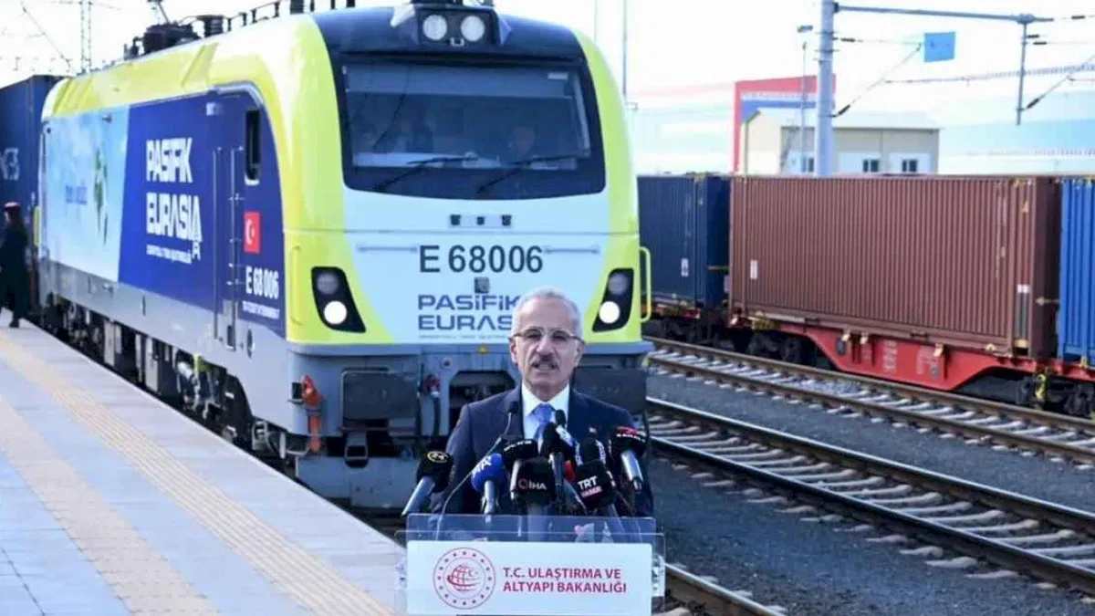 İstanbul-Budapeşte demiryolu ile ihracatta yeni rota olacak